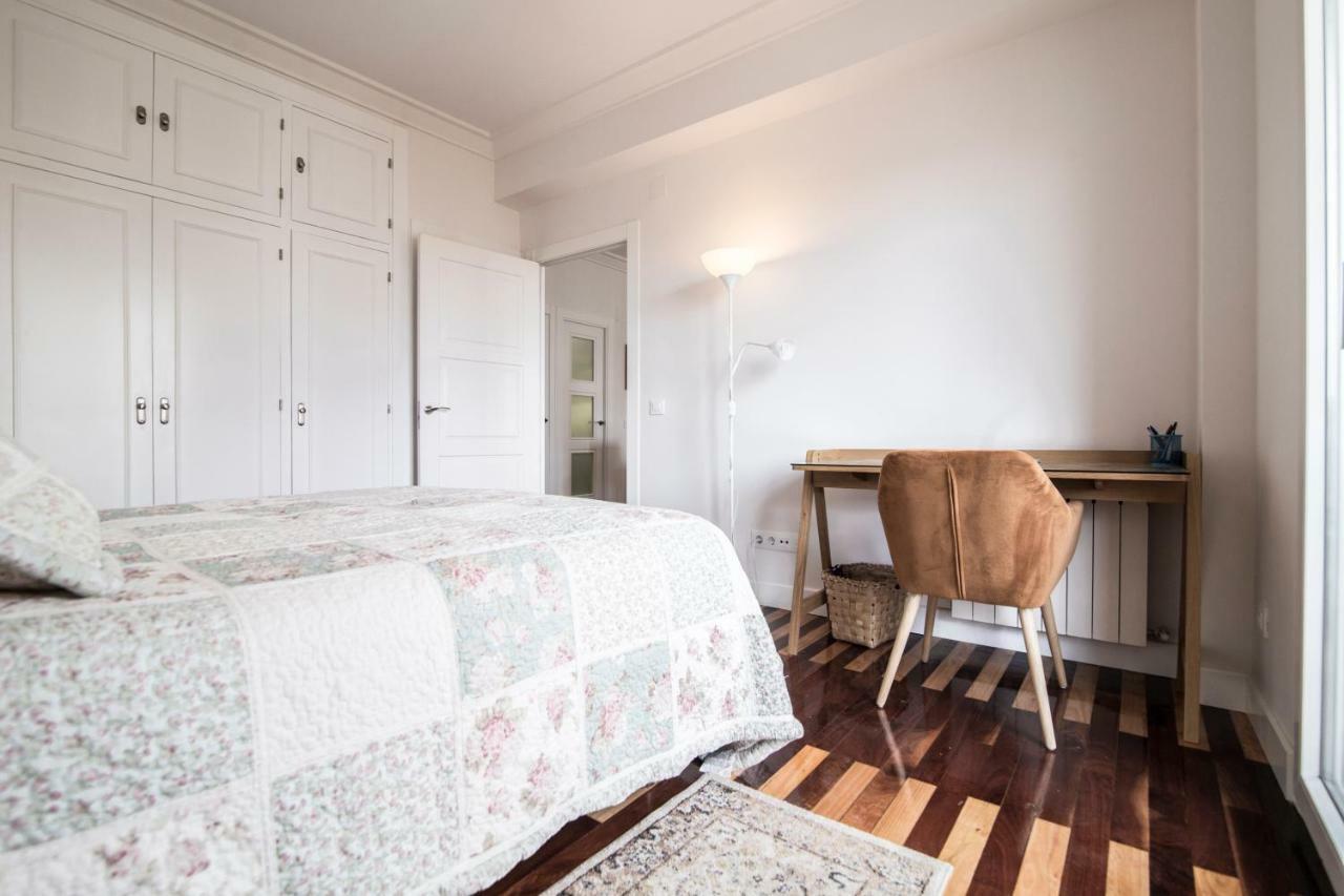 Elegant Retreat Business District Bernabeu Apartment Мадрид Екстериор снимка