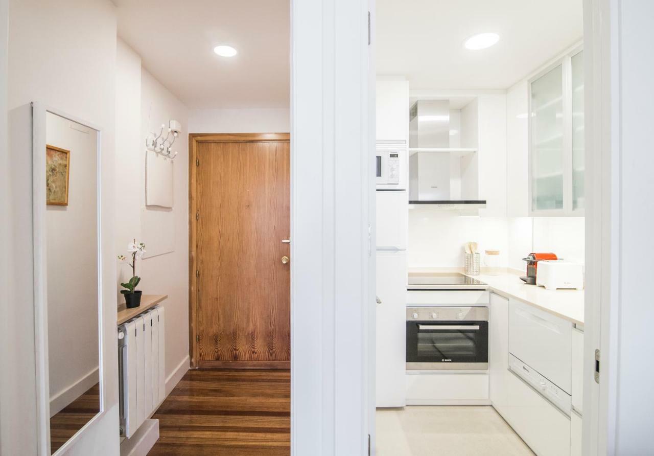 Elegant Retreat Business District Bernabeu Apartment Мадрид Екстериор снимка