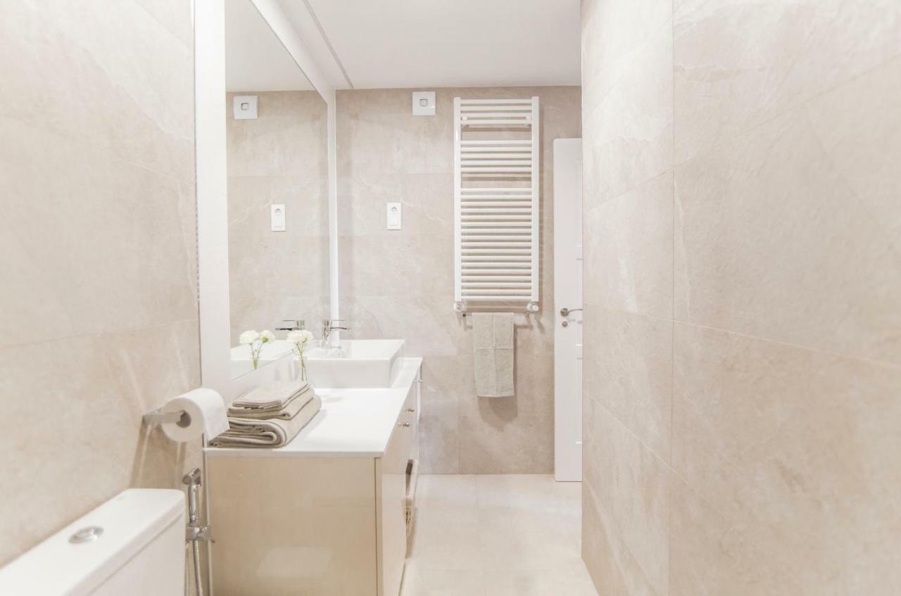 Elegant Retreat Business District Bernabeu Apartment Мадрид Екстериор снимка