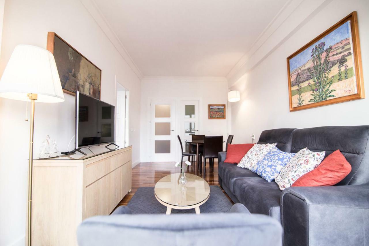 Elegant Retreat Business District Bernabeu Apartment Мадрид Екстериор снимка