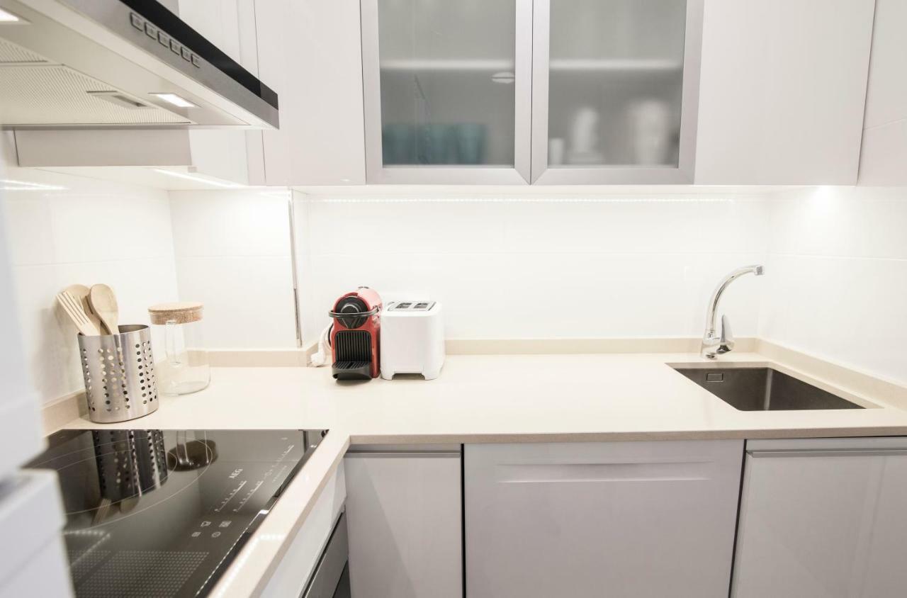 Elegant Retreat Business District Bernabeu Apartment Мадрид Екстериор снимка