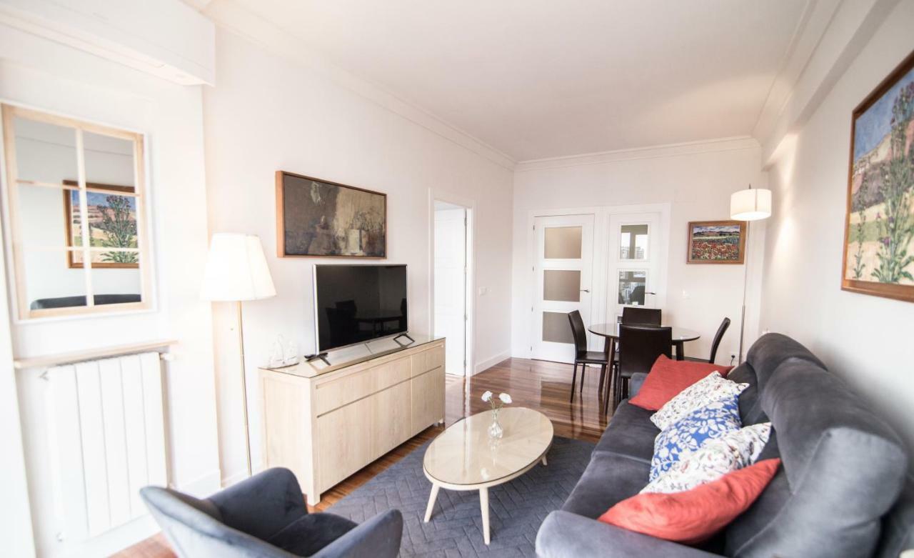 Elegant Retreat Business District Bernabeu Apartment Мадрид Екстериор снимка